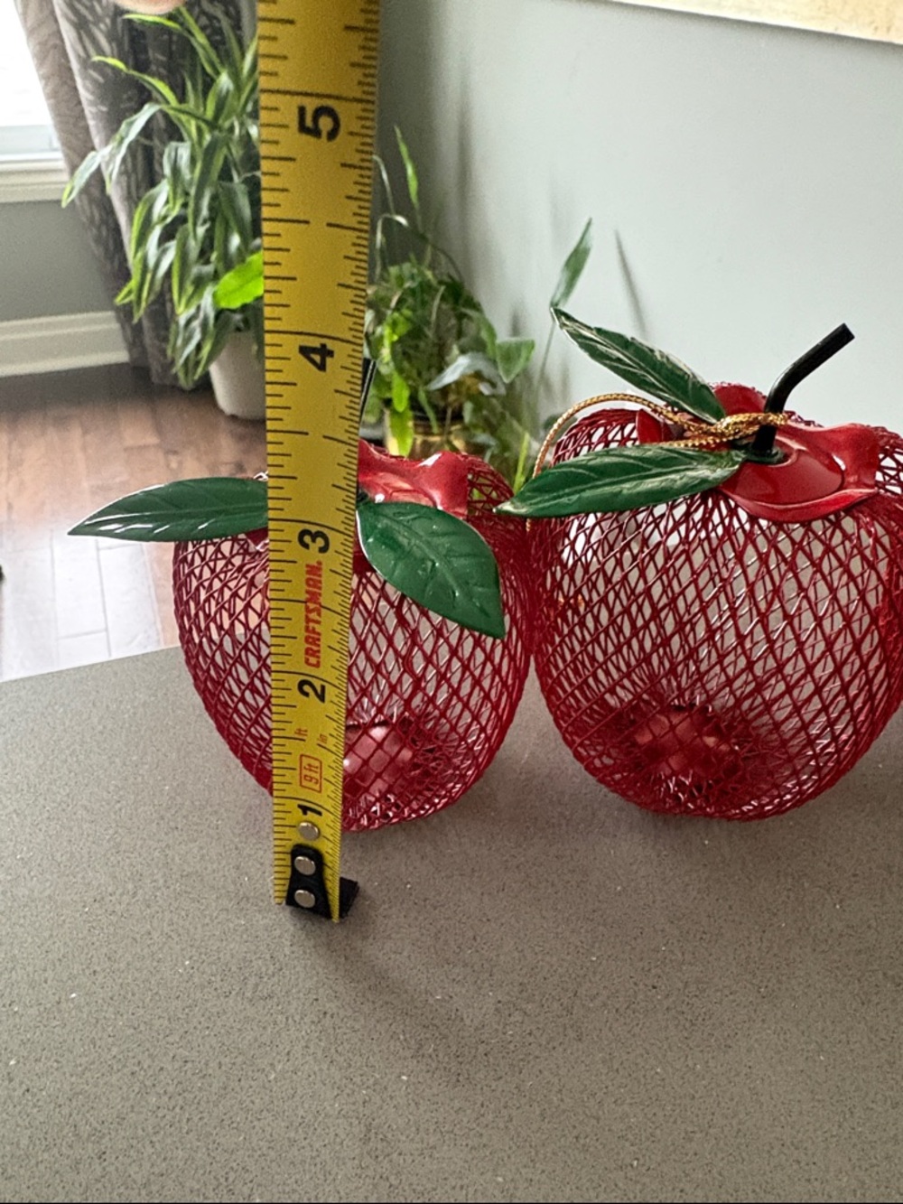 Vintage Set of 5 Decorative Red Apple Wire Mesh decor made in Taiwan - Picture 5 of 14